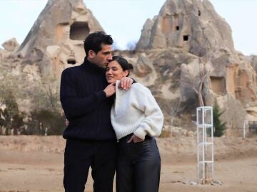 Descubre las fotos inéditas del viaje a Capadocia de Ilgaz y Ceylin en Secretos de familia