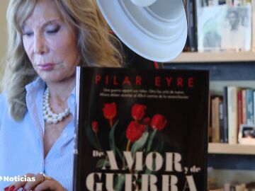 Pilar Eyre presenta 'De amor y de guerra'