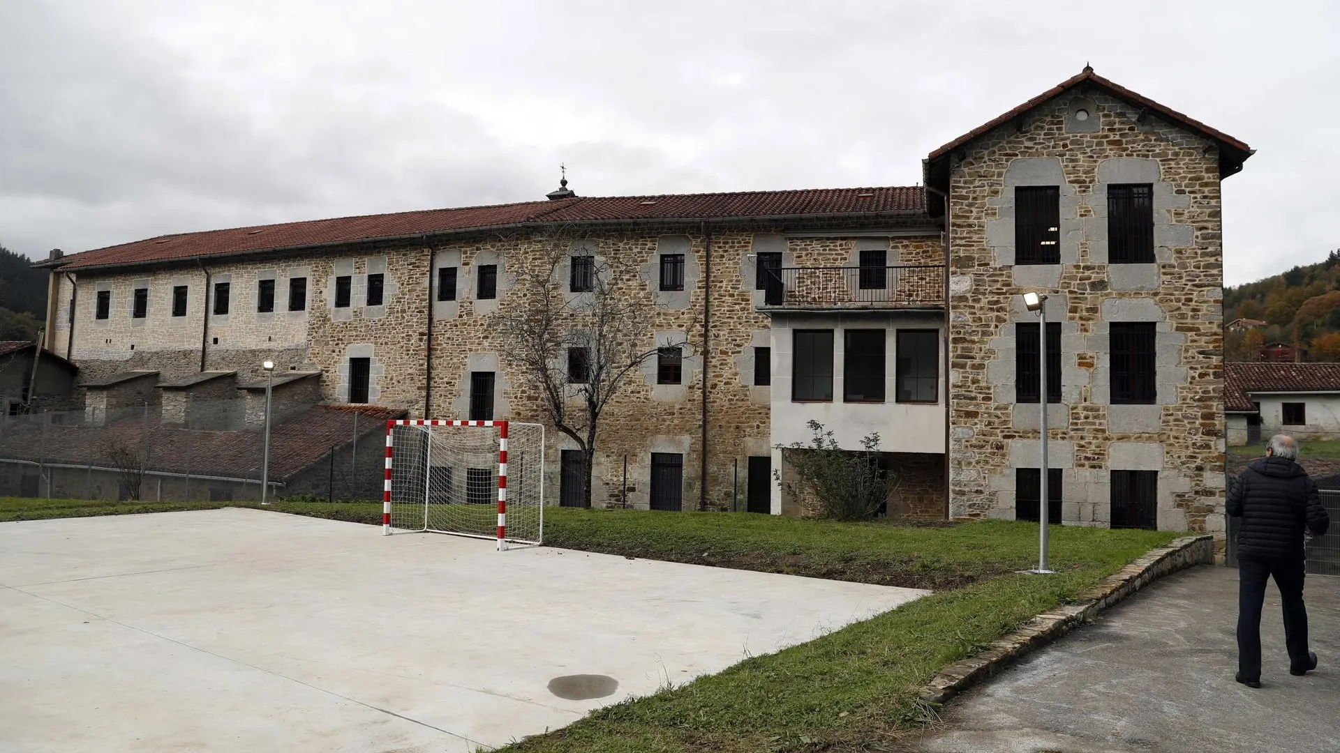 Centro educativo de Arratia (Bizkaia) Centro educativo de Arratia (Bizkaia)