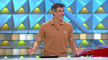 ¡Expendedoras de latas que contienen pretendientes! El panel más surrealista de La ruleta de la suerte