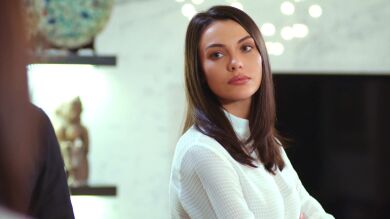 Ender interrumpe la cena de Leyla y Kaya con la excusa de ver a su hijo 