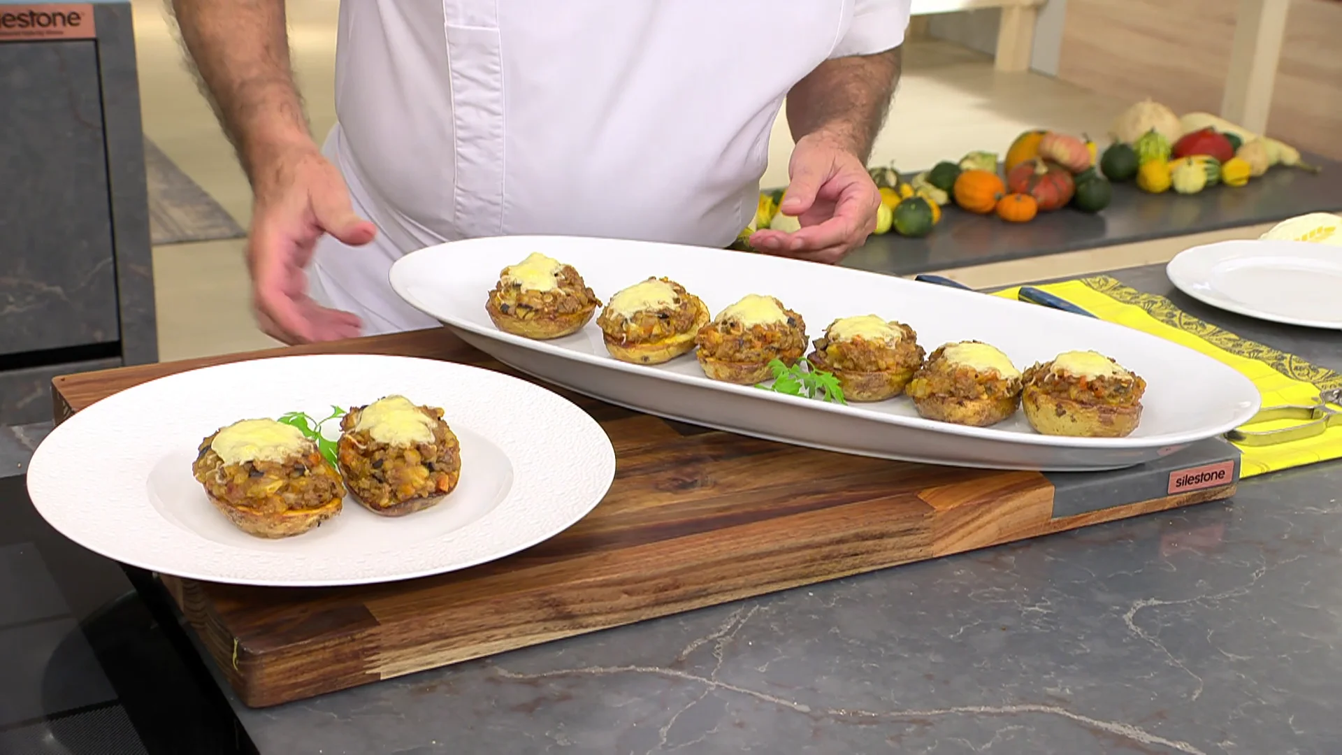 Receta de patatas rellenas de berenjena y carne picada, de Arguiñano Receta de patatas rellenas de berenjena y carne picada, de Arguiñano