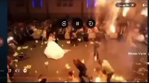 El incendio en el interior de una sala donde había una boda El incendio en el interior de una sala donde había una boda