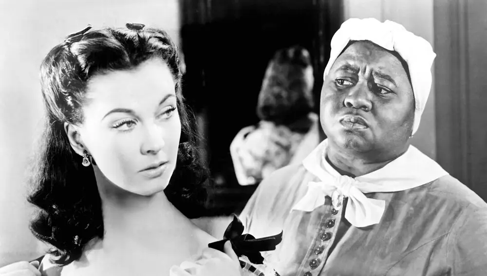 Vivien Leigh y Hattie McDaniel en Lo que el viento se llevó Vivien Leigh y Hattie McDaniel en Lo que el viento se llevó