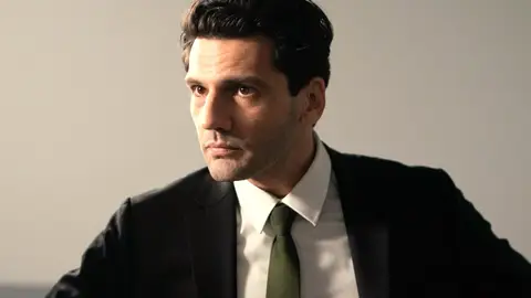 Resumen de Secretos de familia: Tragedia a las puertas de comisaría… ¡tras varias amenazas, una bomba explota en el coche de Ilgaz! Resumen de Secretos de familia: Tragedia a las puertas de comisaría… ¡tras varias amenazas, una bomba explota en el coche de Ilgaz!