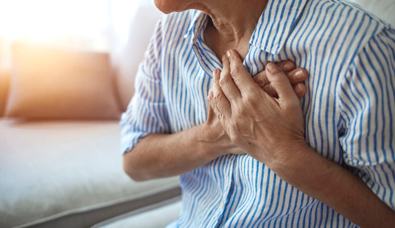 Mujer con posible infarto