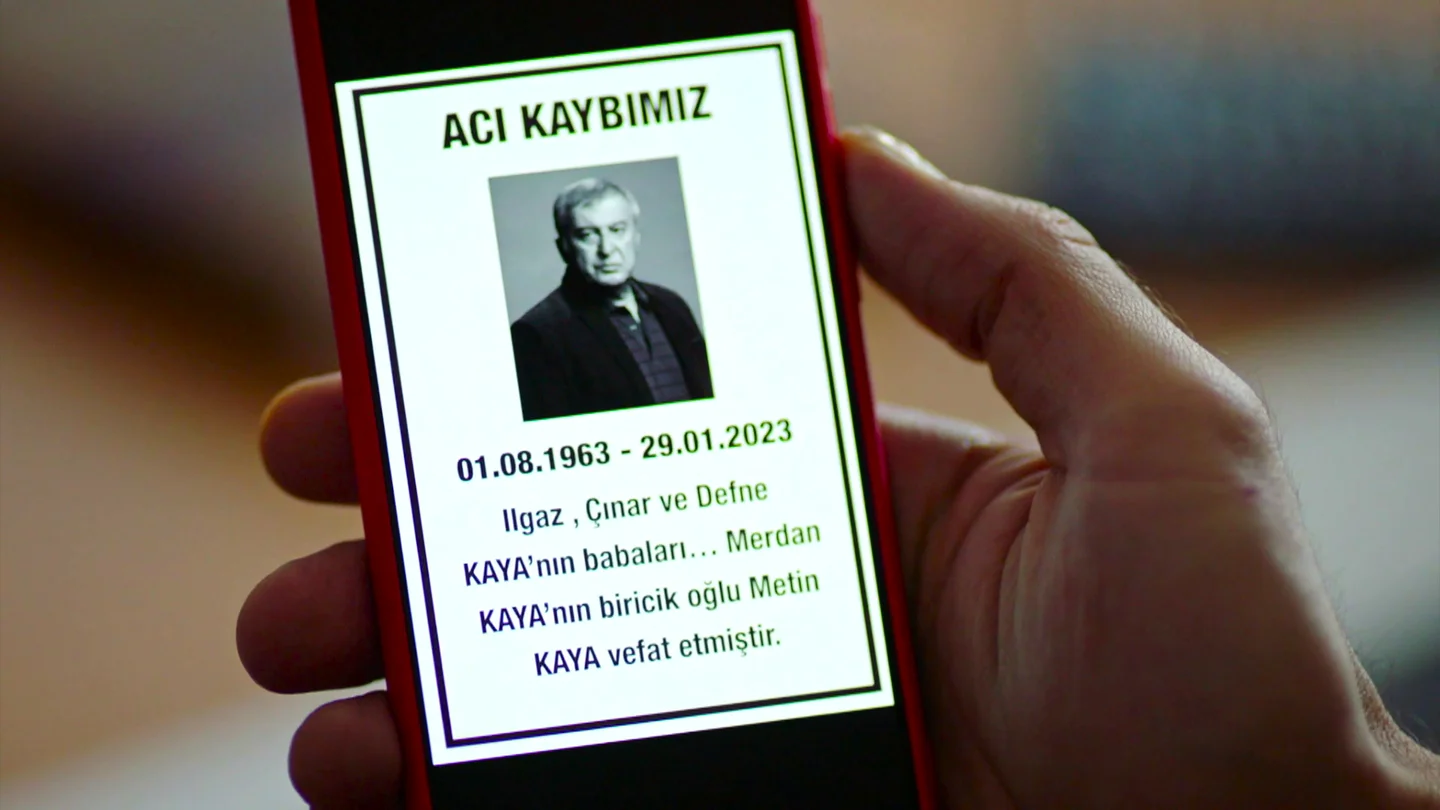 Ceylin recibe una nueva amenaza... ¡Una esquela de Metin! Ceylin recibe una nueva amenaza... ¡Una esquela de Metin!