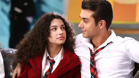 En el último capítulo de Hermanos: Doruk, dispuesto a todo para no renunciar a Asiye En el último capítulo de Hermanos: Doruk, dispuesto a todo para no renunciar a Asiye