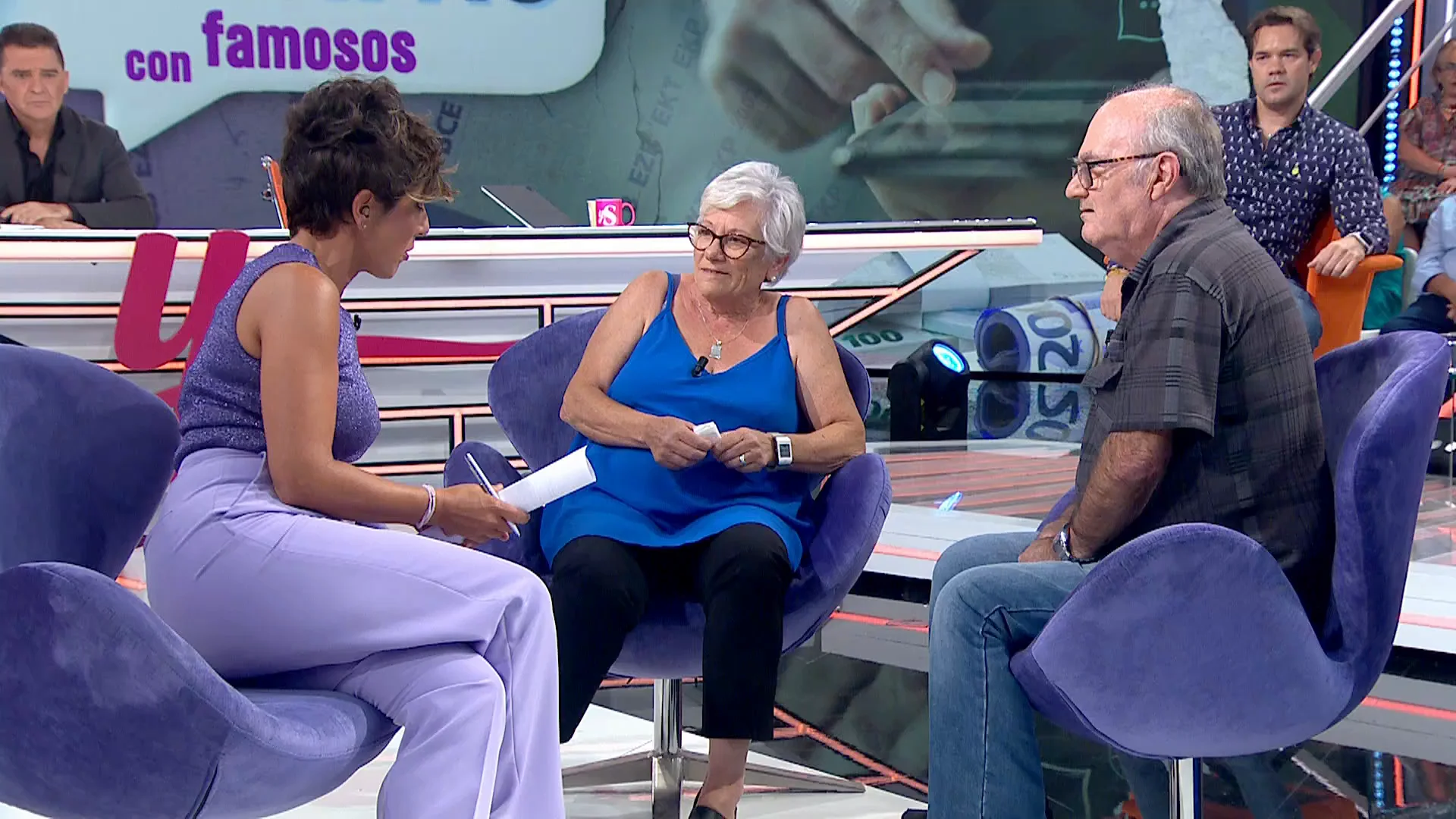 Conchi y Manolo mandan un mensaje a su hija, cegada por el 'timo del amor': "Le pido que piense en nosotros" Conchi y Manolo mandan un mensaje a su hija, cegada por el 'timo del amor': "Le pido que piense en nosotros"