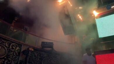 Exclusiva | El vídeo que muestra el incendio desde dentro de una de las discotecas de Murcia: 