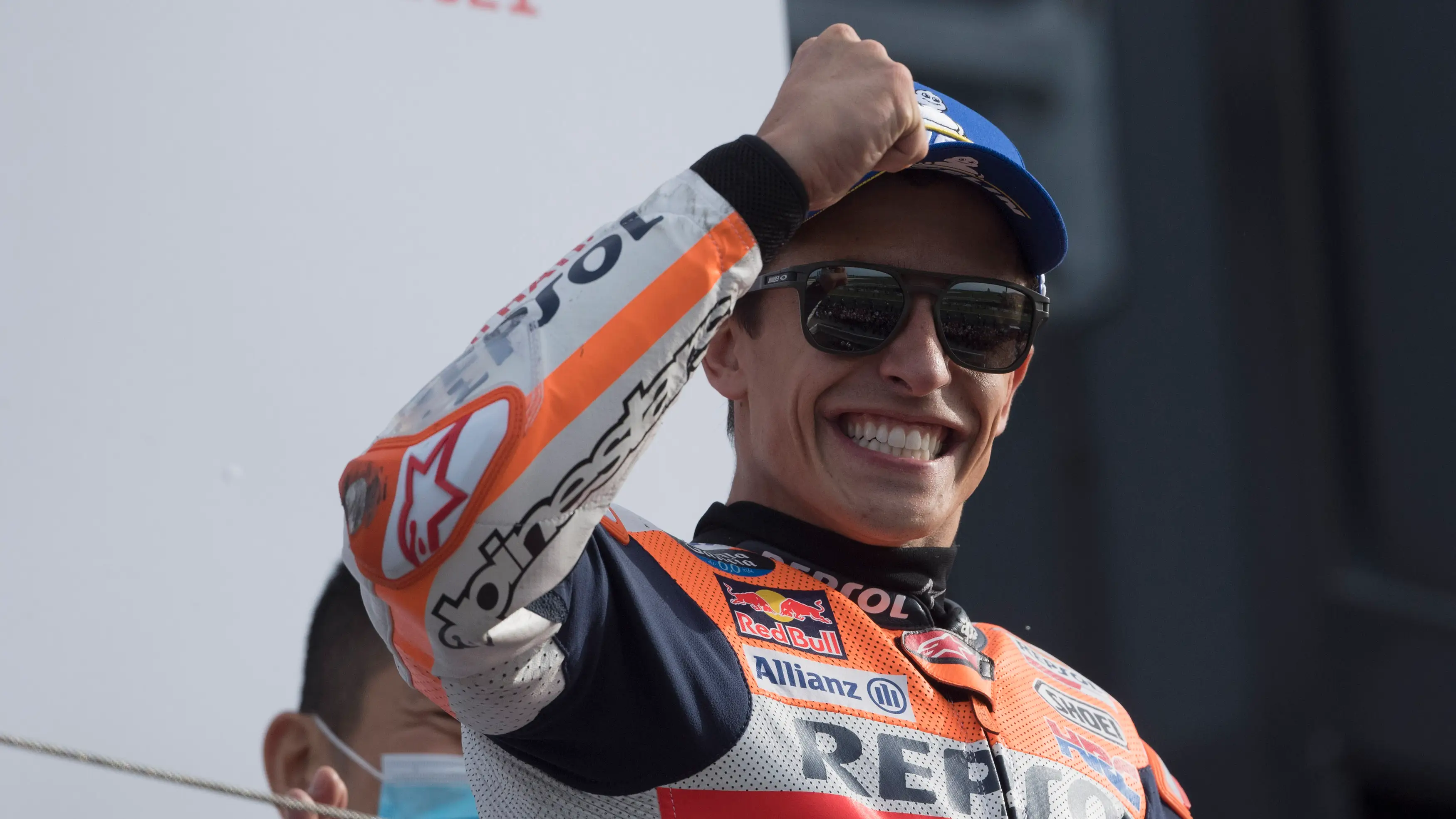 Marc Márquez en el podio de una carrera de Moto GP Marc Márquez en el podio de una carrera de Moto GP