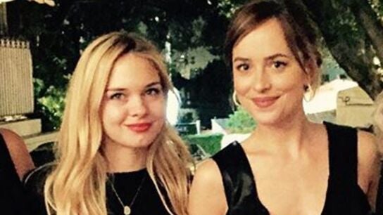 Stella Banderas y Dakota Johnson