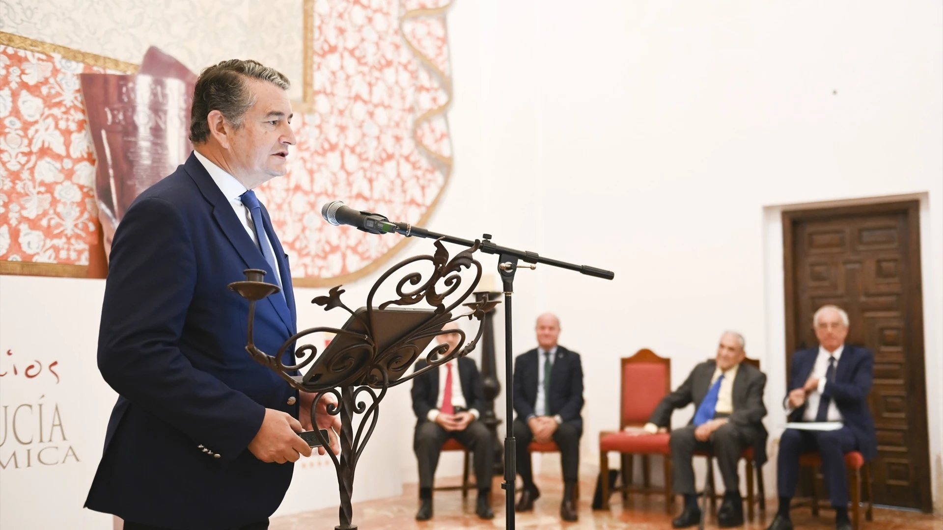 El consejero de Presidencia, Interior, Di&aacute;logo Social y Simplificaci&oacute;n Administrativa de la Junta, Antonio Sanz