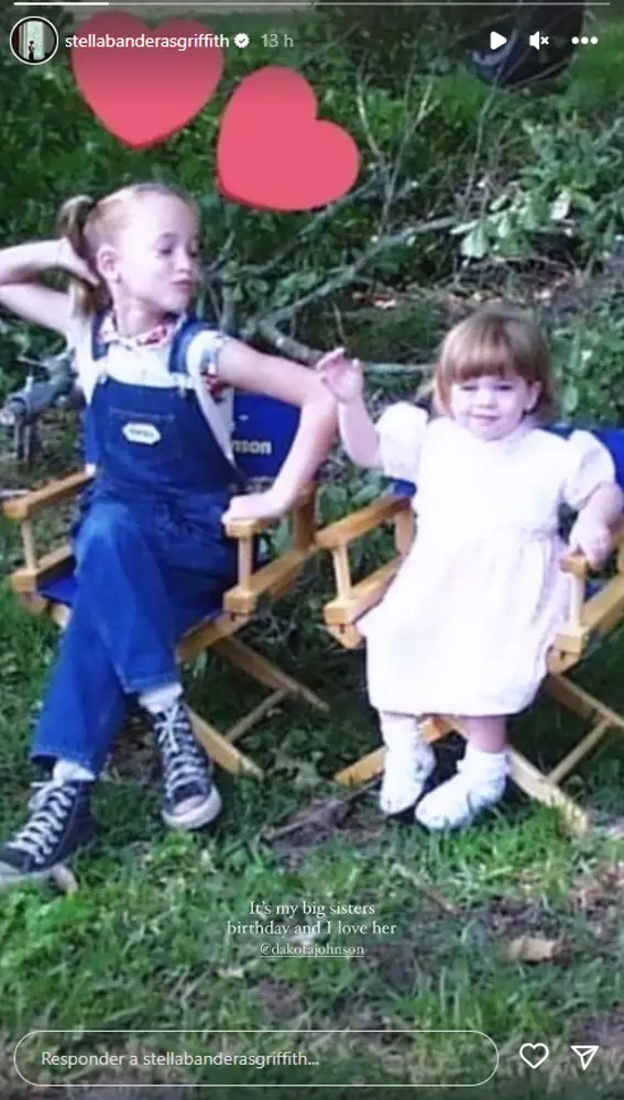 Stella Banderas y Dakota Johnson de pequeñas