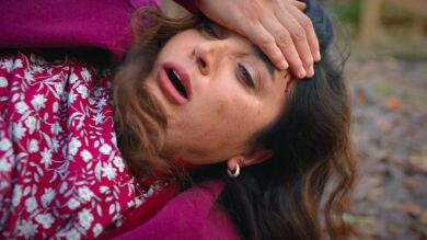 Esta noche en Hermanos: Sengül se pone de parto tras su caída... ¿Llegará a tiempo al hospital?