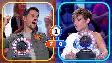 ¡Suspenso en geografía! Maluma deja en blanco a Alejo Sauras y Sara Escudero