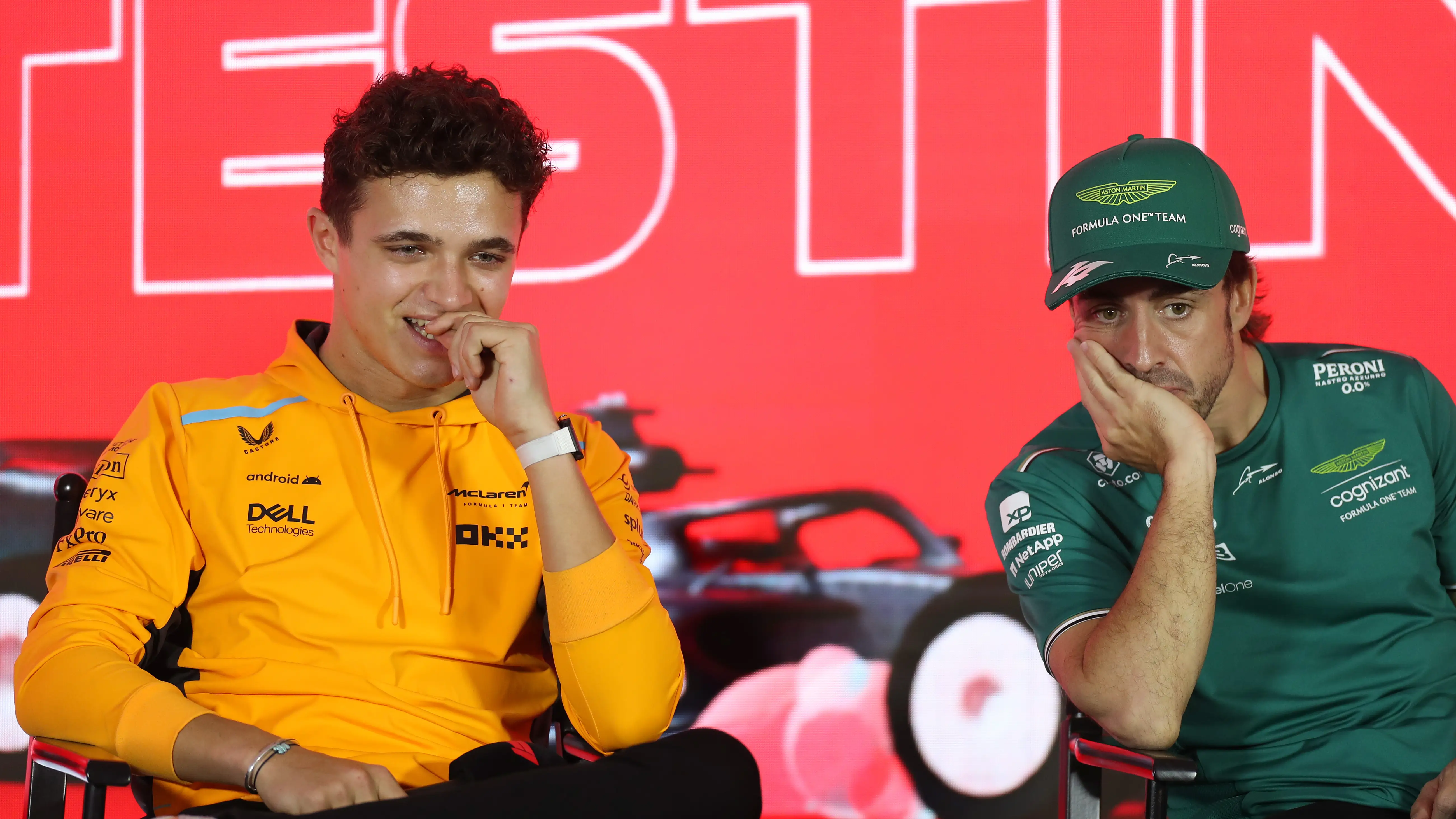 Lando Norris y Fernando Alonso en una rueda de prensa