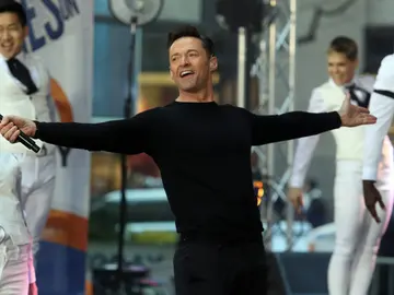 Hugh Jackman actuando en el Rockefeller Center de Nueva York para el programa Today Hugh Jackman actuando en el Rockefeller Center de Nueva York para el programa Today