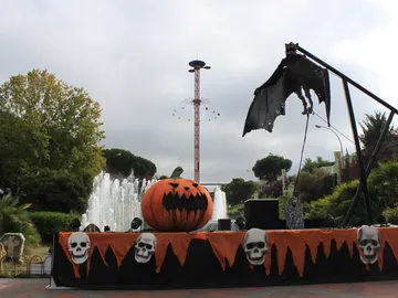 Halloween en el parque de atracciones Halloween en el parque de atracciones