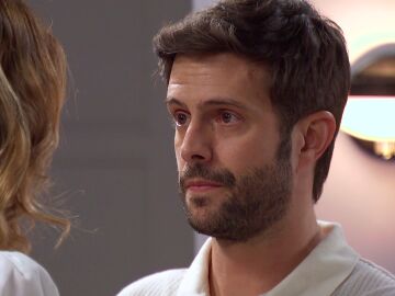 Rom&aacute;n se llena de valent&iacute;a y rompe con Alicia: &ldquo;No puedo casarme contigo&rdquo;