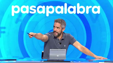 Roberto Leal recibe la crítica más demoledora tras cantar por Alejandro Sanz: "Ten hijos pa esto" Roberto Leal recibe la crítica más demoledora tras cantar por Alejandro Sanz: "Ten hijos pa esto"