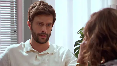 La reacción de Román al descubrir el secreto de su padre: “No quiero ser como él” La reacción de Román al descubrir el secreto de su padre: “No quiero ser como él”