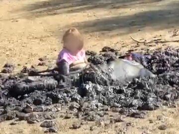 El rescate de una mujer atrapada en el fango