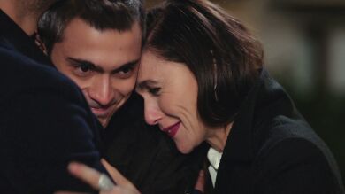 ¡La felicidad se apodera de Ender y Kaya! Yiğit los llama mamá y papá por primera vez