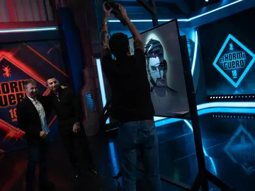 Perspectiva, luces y sombras: la obra de arte con la que Marron rinde homenaje a Ilia Topuria Perspectiva, luces y sombras: la obra de arte con la que Marron rinde homenaje a Ilia Topuria