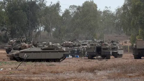 Las tropas militares de Israel cerca de Gaza