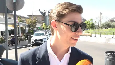 Aitor, hijo de Guti y Arantxa de Benito, en el bautizo de su sobrino Aitor, hijo de Guti y Arantxa de Benito, en el bautizo de su sobrino