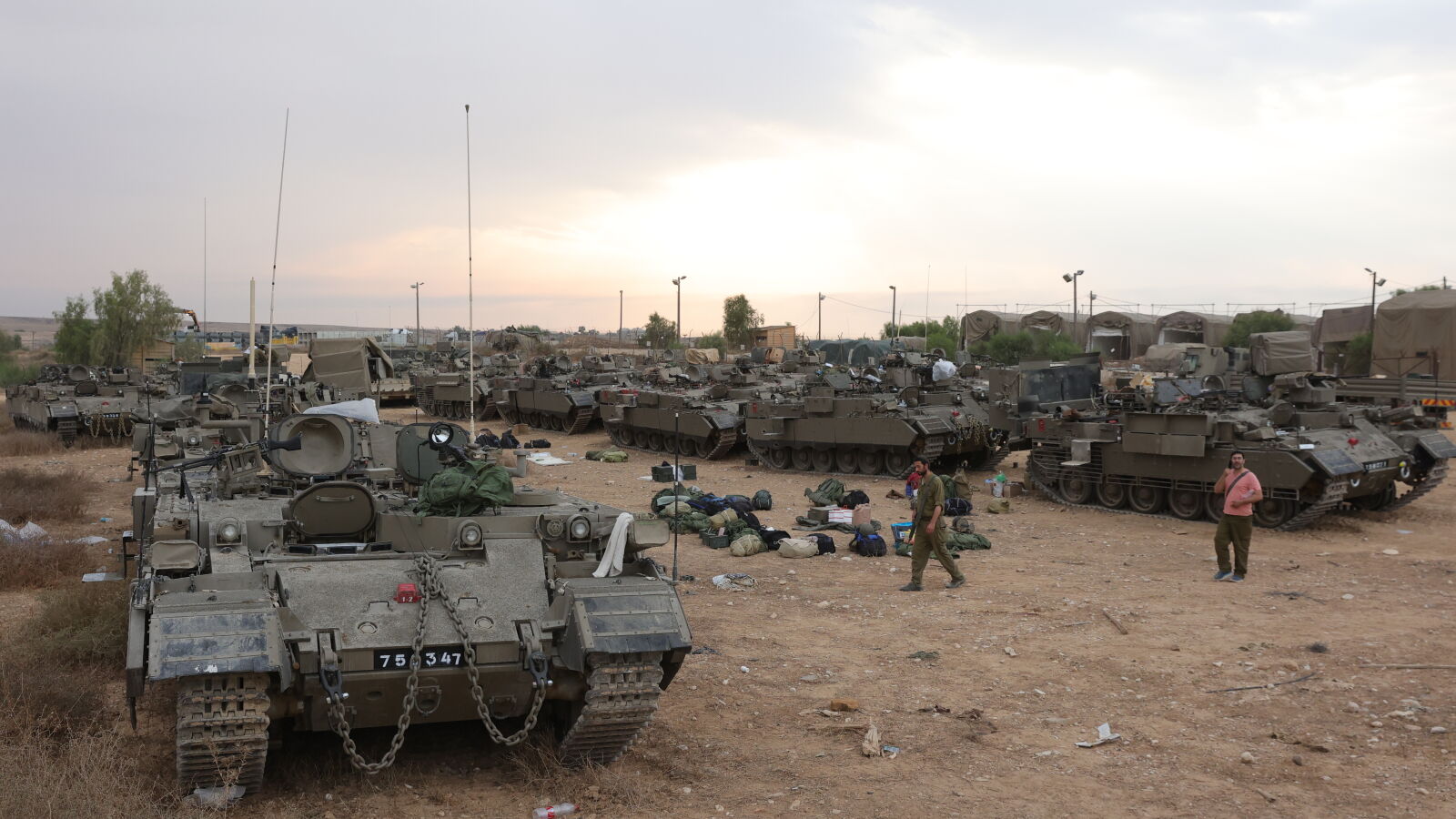 Israel advierte de una guerra 