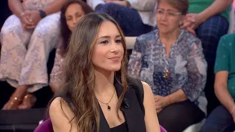 Ella conoció a Edwin Arrieta en 2017, pero su amistad no era normal, ha dejado claro, sino que él formaba parte de su familia. "Era una amistad demasiado linda", ha dicho. Viviana y él se conocieron casualmente en un grupo de running y ha asegurado que era encantador y que hablaba con todo el mundo. Además, iba a la iglesia todos los domingos, ha confirmado. En cuanto a su orientación sexual, él no les dijo nada y, según ha contado, nunca les importó. Pero sí dijo que quería tener hijos y casarse. Lo que sí les contaba era la amistad que tenía con Daniel Sancho y que estaba muy emocionado estando en España y con su negocio de hamburguesas. Del chef hablaba de amigo y socio. En los días previos al asesinato, Viviana asegura que murió feliz. Ella habló por última vez con él cuando estaba en Bangkok, y que a Koh Samui llegó feliz. "Me dijo que teníamos que hacer juntos ese viaje y estaba muy ilusionado por su viaje a Tailandia", ha dicho. Ella conoció a Edwin Arrieta en 2017, pero su amistad no era normal, ha dejado claro, sino que él formaba parte de su familia. "Era una amistad demasiado linda", ha dicho. Viviana y él se conocieron casualmente en un grupo de running y ha asegurado que era encantador y que hablaba con todo el mundo. Además, iba a la iglesia todos los domingos, ha confirmado. En cuanto a su orientación sexual, él no les dijo nada y, según ha contado, nunca les importó. Pero sí dijo que quería tener hijos y casarse. Lo que sí les contaba era la amistad que tenía con Daniel Sancho y que estaba muy emocionado estando en España y con su negocio de hamburguesas. Del chef hablaba de amigo y socio. En los días previos al asesinato, Viviana asegura que murió feliz. Ella habló por última vez con él cuando estaba en Bangkok, y que a Koh Samui llegó feliz. "Me dijo que teníamos que hacer juntos ese viaje y estaba muy ilusionado por su viaje a Tailandia", ha dicho.