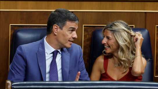 Imagen del presidente del Gobierno, Pedro S&aacute;nchez, y la l&iacute;der de Sumar, Yolanda D&iacute;az