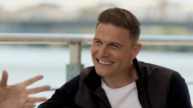 Paco León y Susana Saborido ponen a prueba a Joaquín: “Trávelin es cuando me voy de viaje”