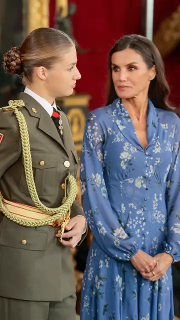 Los gestos cómplices de la reina Letizia y la princesa Leonor Los gestos cómplices de la reina Letizia y la princesa Leonor
