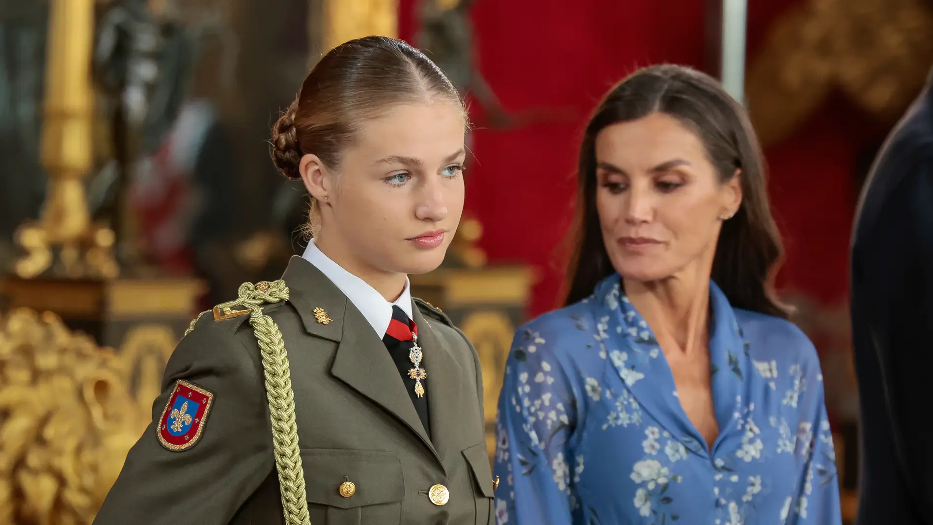 Los gestos cómplices de la reina Letizia y la princesa Leonor