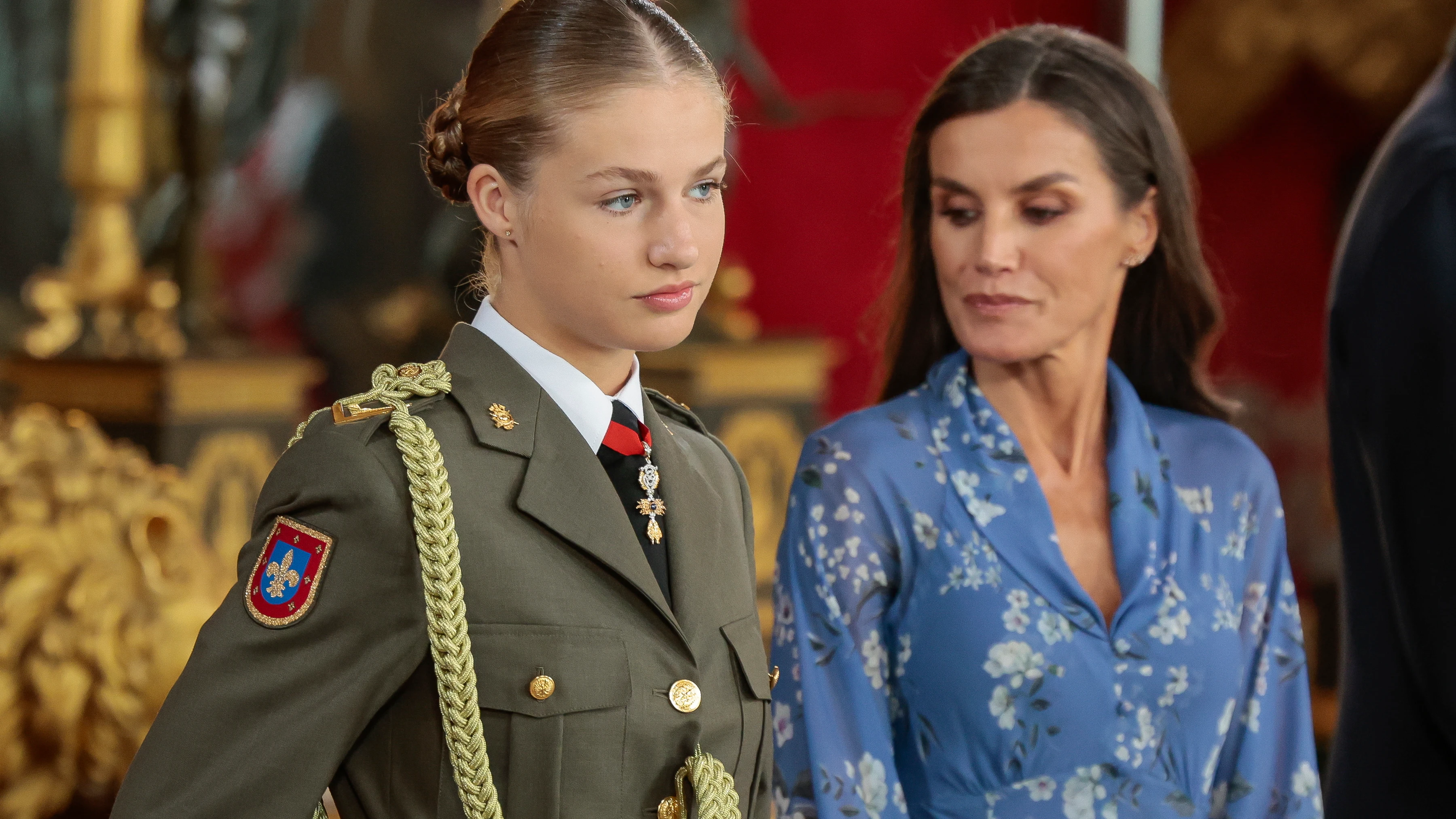 Los gestos cómplices de la reina Letizia y la princesa Leonor Los gestos cómplices de la reina Letizia y la princesa Leonor