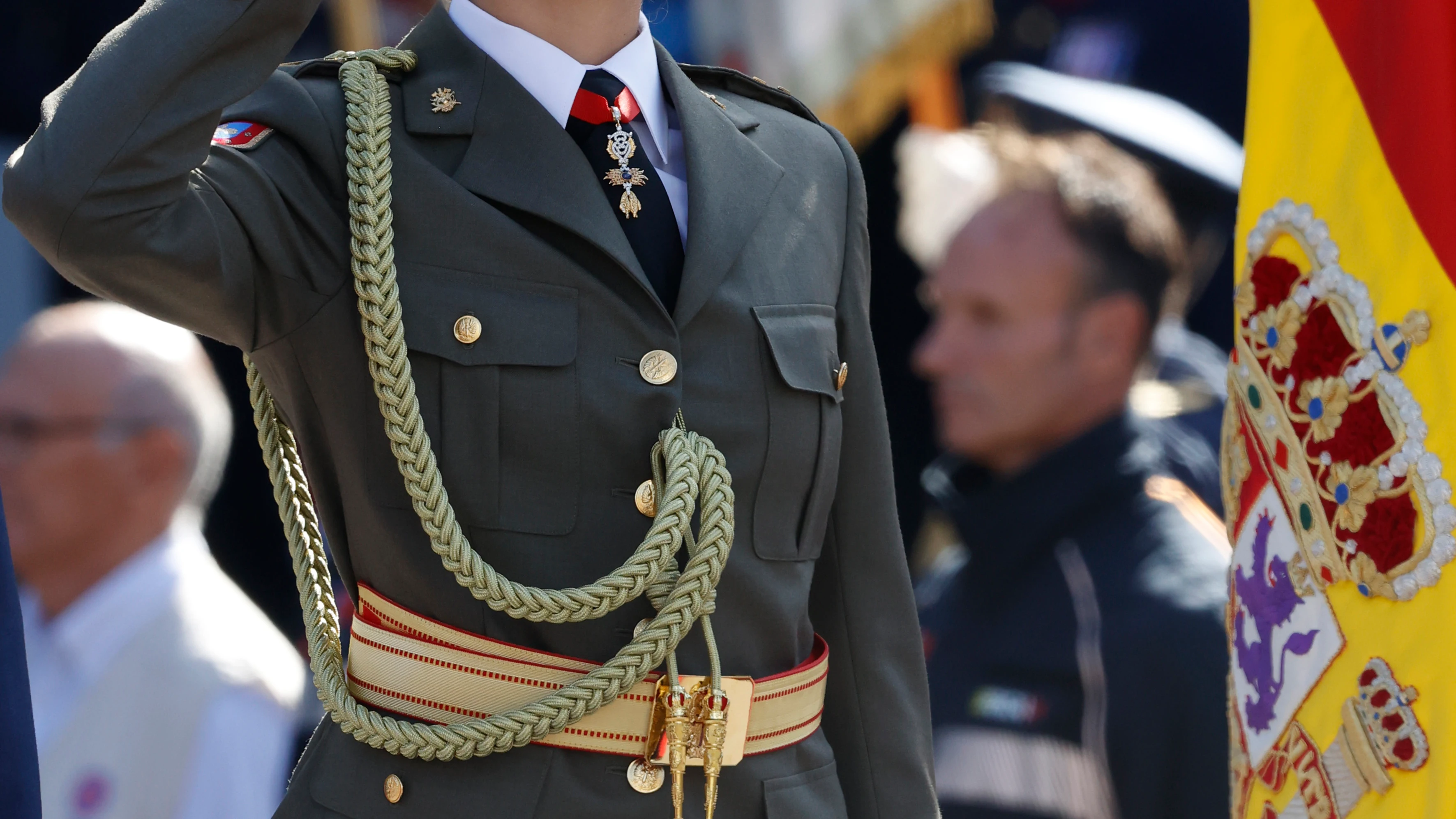 La princesa Leonor, con el uniforme de gala del Ejército de Tierra La princesa Leonor, con el uniforme de gala del Ejército de Tierra