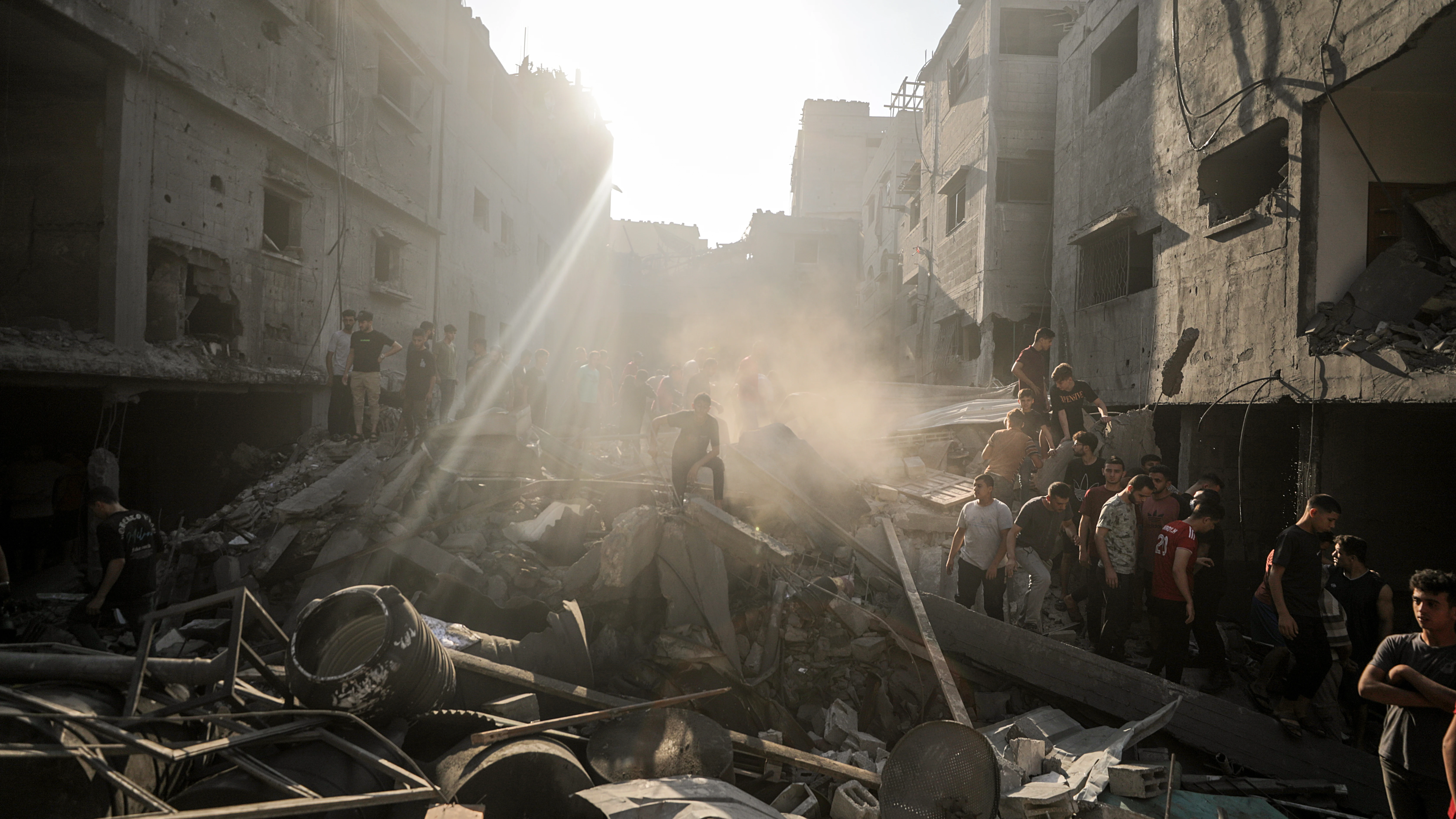 Una casa destruida tras un ataque aéreo israelí en el campo de refugiados occidental de Shati Una casa destruida tras un ataque aéreo israelí en el campo de refugiados occidental de Shati