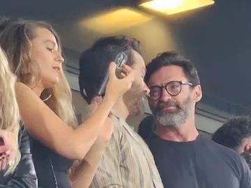 Blake Lively, Ryan Reynolds y Hugh Jackman Blake Lively, Ryan Reynolds y Hugh Jackman