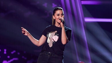 “He sentido una arena en tu voz”: Malú hace feliz a Andrea al girarse durante su actuación 