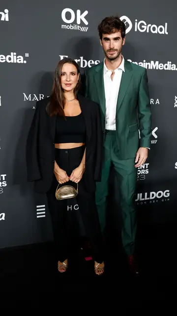 Marta Pombo y Luis Zamalloa en un photocall Marta Pombo y Luis Zamalloa en un photocall