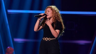 “Te necesito”: Karen arrasa en La Voz y recibe una espectacular ovación de los coaches 