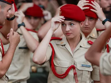 La princesa Leonor, en la ofrenda floral en Zaragoza La princesa Leonor, en la ofrenda floral en Zaragoza