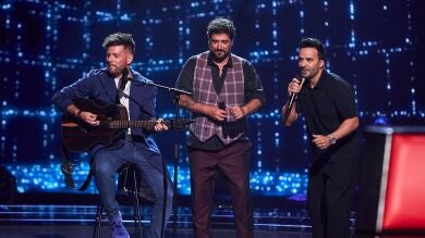 Los coaches protagonizan el momento más especial de las Audiciones cantando Corazón en la maleta 