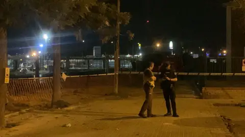 Imagen del dispositivo de búsqueda en las vías próxima a la estación de Santa Justa Imagen del dispositivo de búsqueda en las vías próxima a la estación de Santa Justa