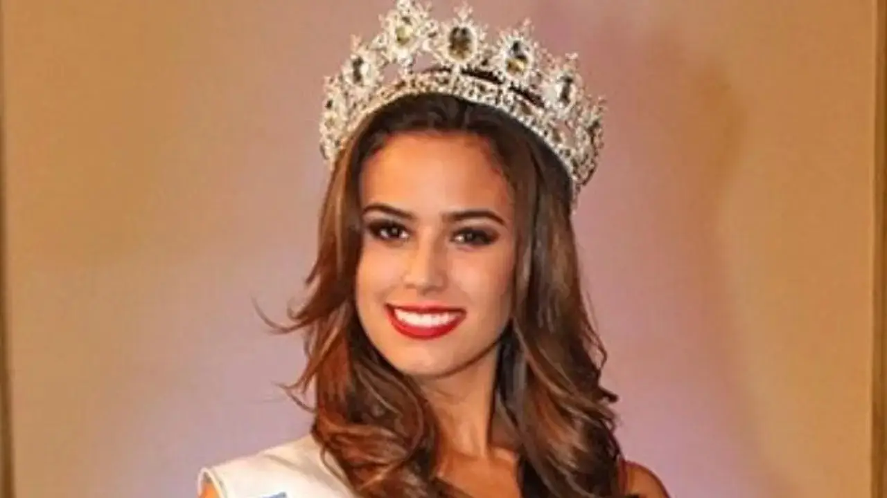 Sherika de Armas Sherika de Armas