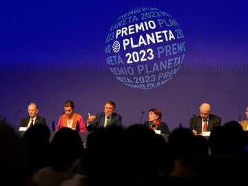 El presidente del Grupo Planeta, José Crehueras, durante la rueda de prensa