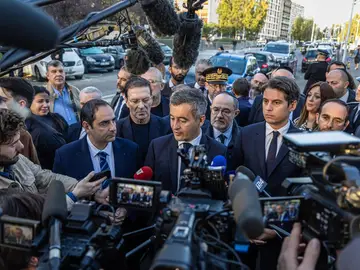 El ministro del Interior de Francia, Gérald Darmanin (C) El ministro del Interior de Francia, Gérald Darmanin (C)
